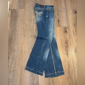 Adiktd Women’s Western Low Rise, sequin pocket, boot cut jeans. Size 6/36